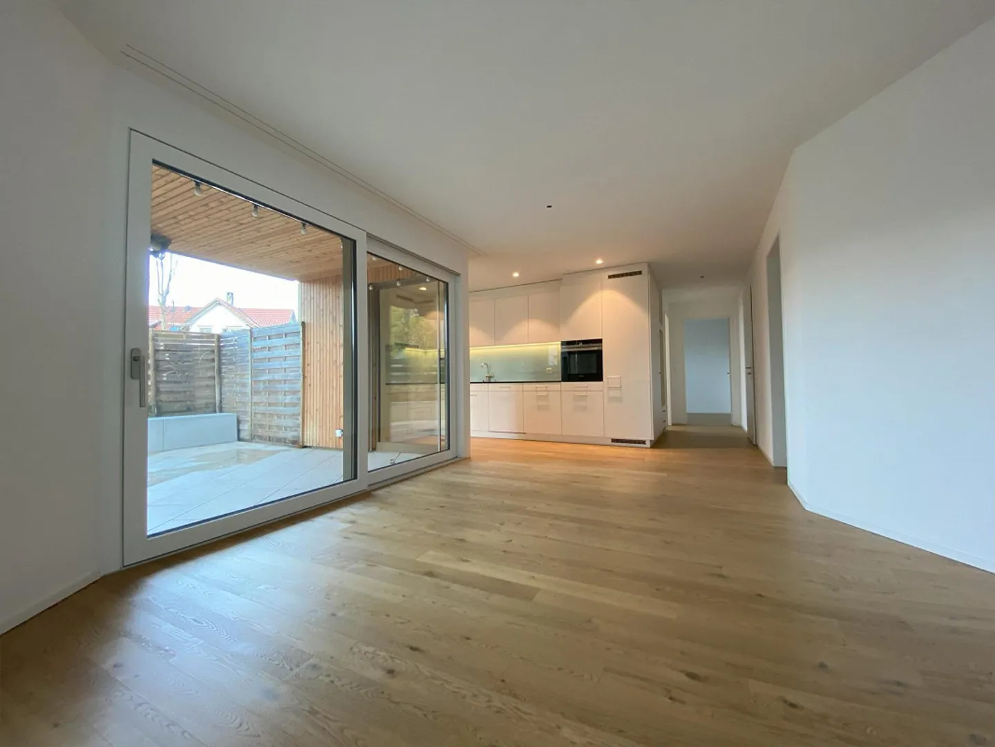 Evening Sun with Large Seating Area - Photo 3 of 6