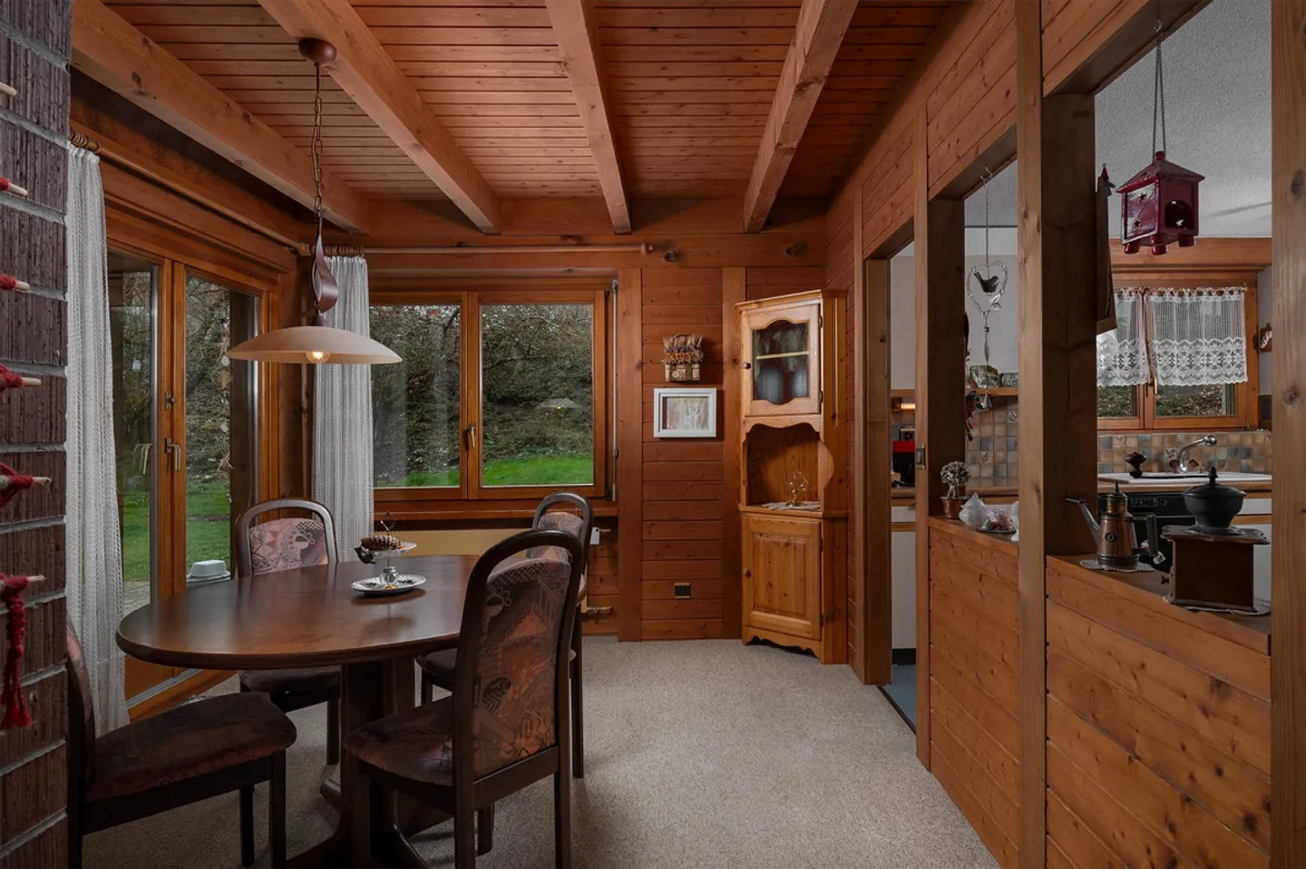 Casa unifamiliare adatta alle famiglie con tanto spazio e potenziale! - Foto 12 di 18