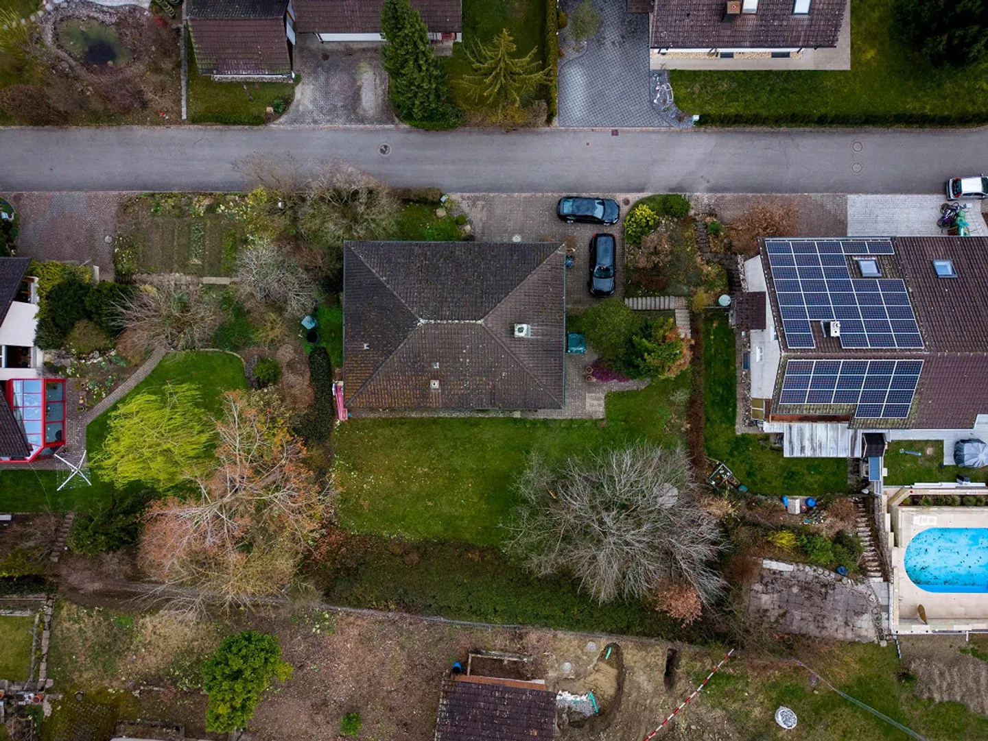 Casa unifamiliare adatta alle famiglie con tanto spazio e potenziale! - Foto 17 di 18