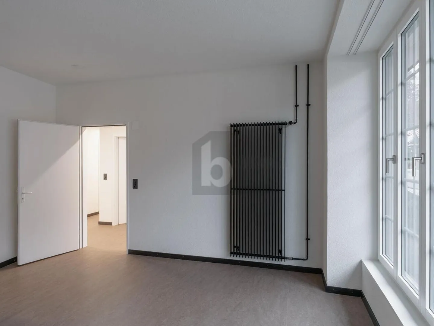 SMART SPACE: OFFICE/PRACTICE IN PRIME LOCATION - Photo 3 of 6