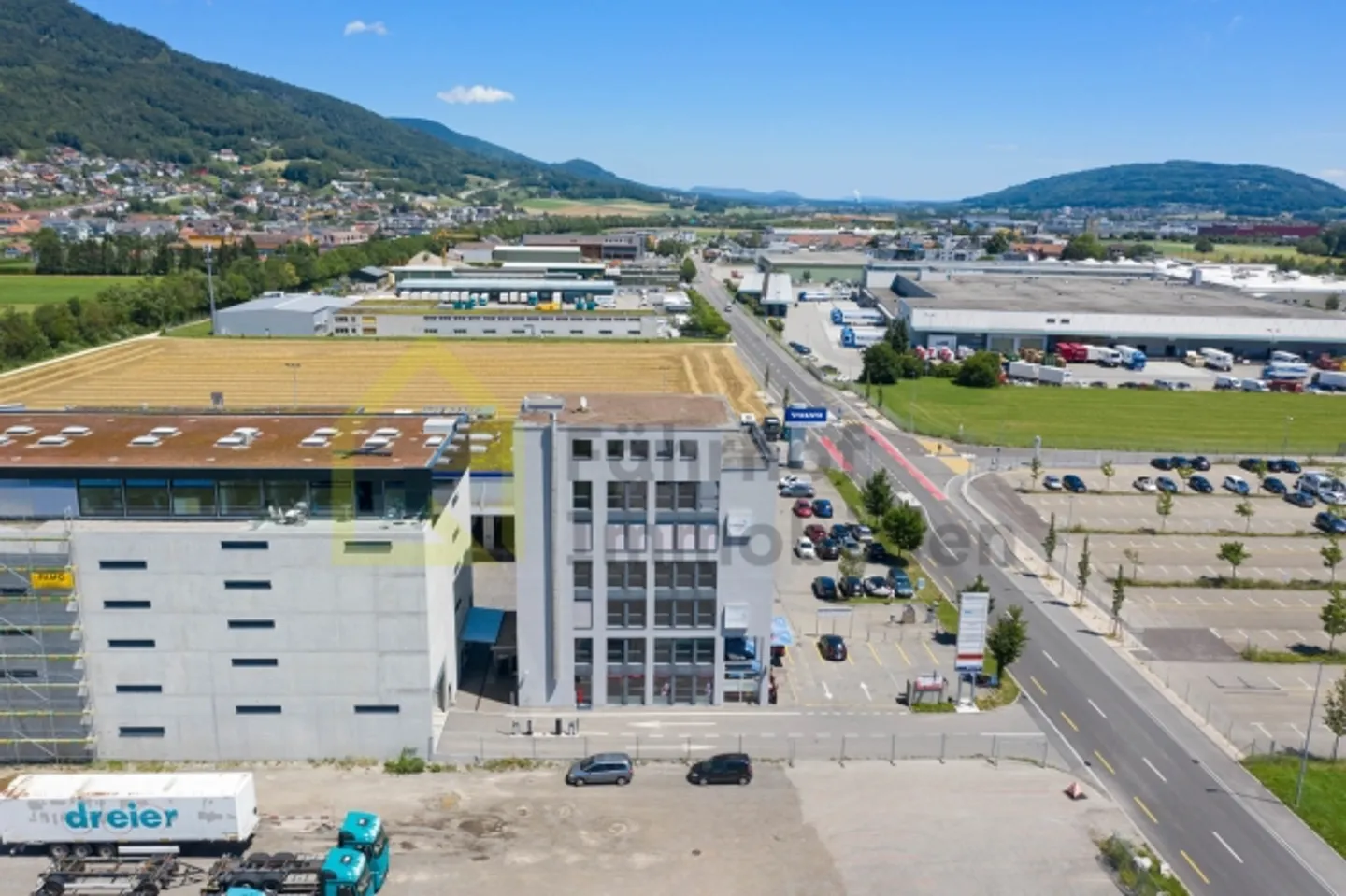 Bright office space in a central location with terrace - Photo 3 of 12