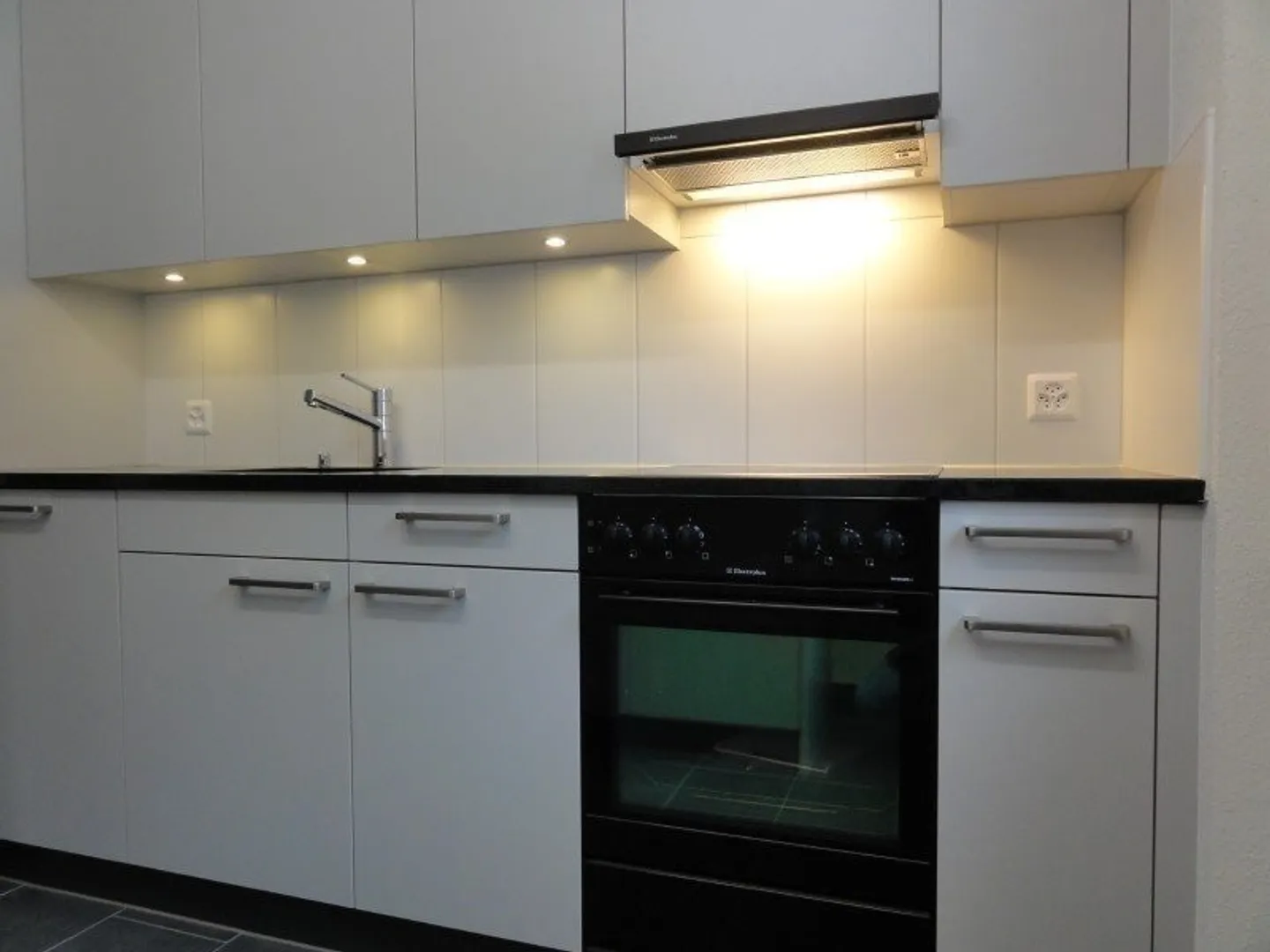 Appartamento moderno a Biel - Foto 4 di 11