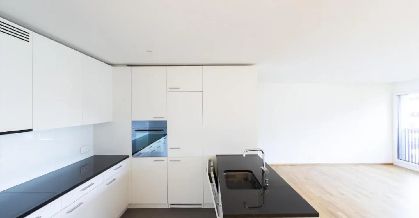 Modernes Apartment mit Balkon - Foto 3 von 6