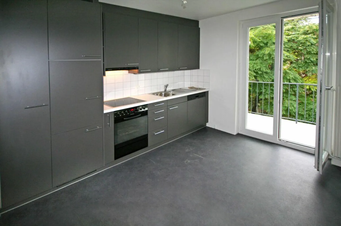 Appartement 3 pièces élégant - Quartier charmant à Bâle avec des connexions optimales ! - Photo 4 sur 8