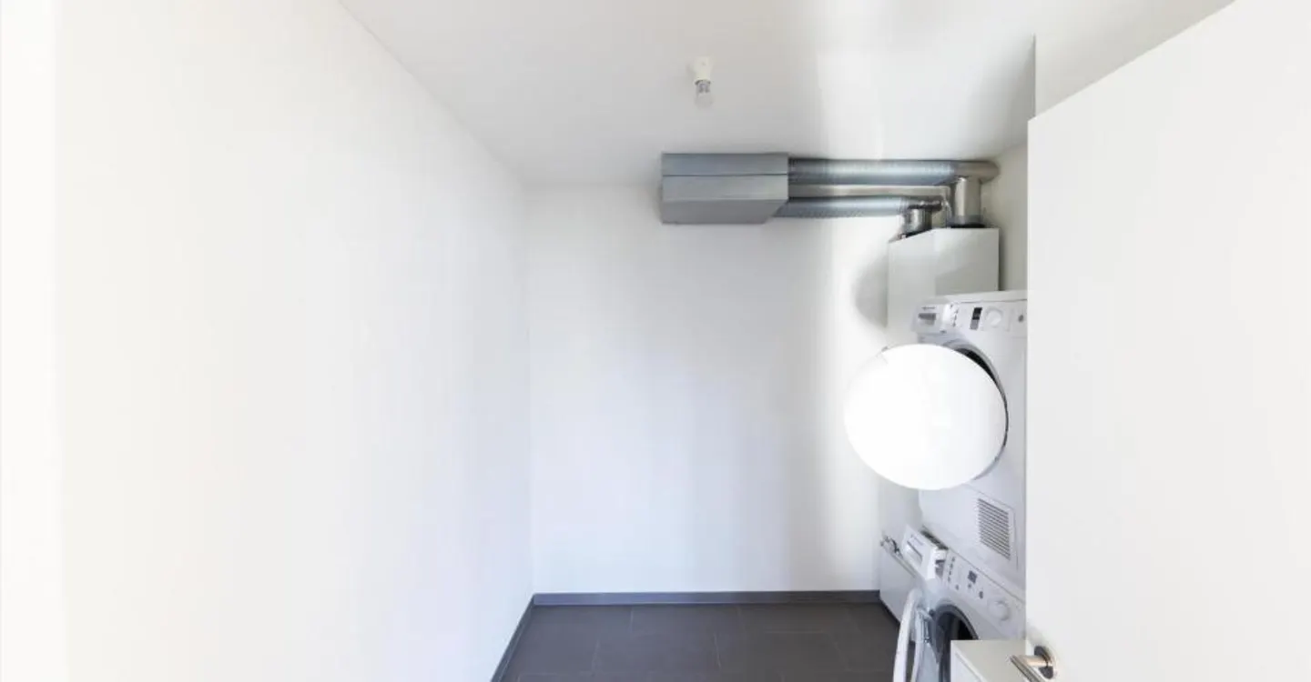 Modernes Apartment mit Balkon - Foto 6 von 6