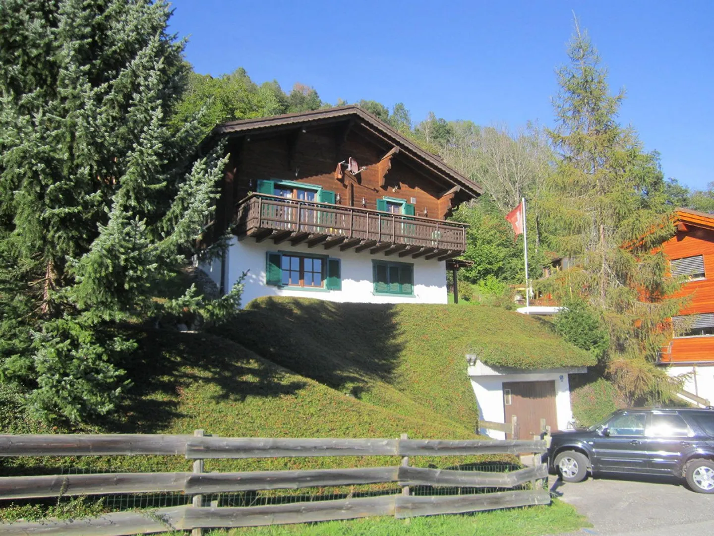 Detached 4.5-room chalet, Tischinas/Ruschein - Photo 1 of 15