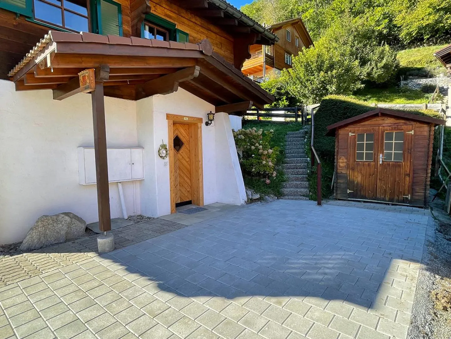 Detached 4.5-room chalet, Tischinas/Ruschein - Photo 3 of 15