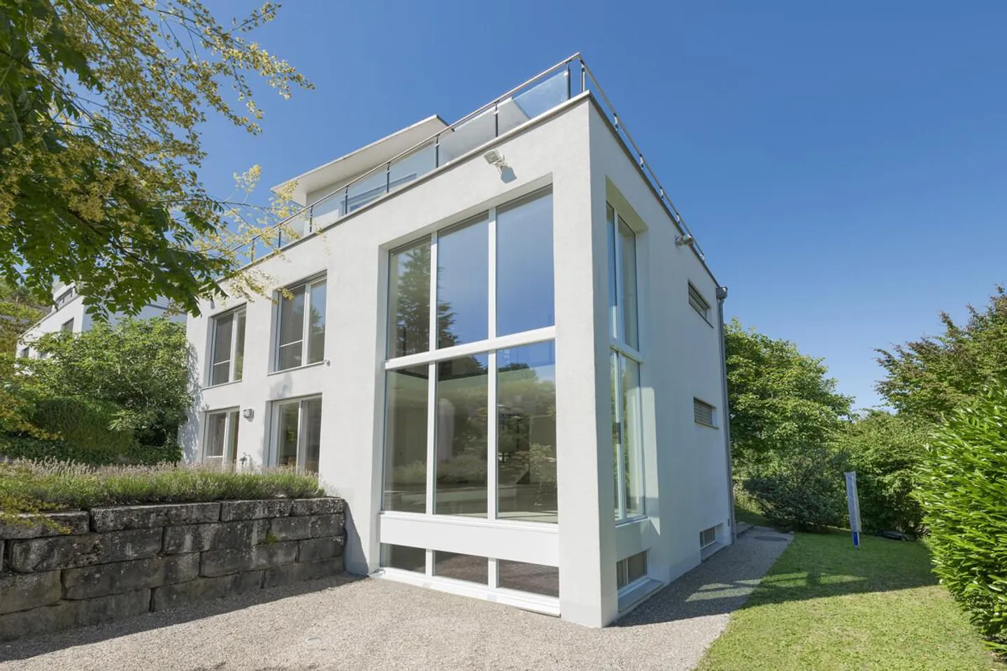 Maison individuelle lumineuse à Winterthur avec jardin et terrasse - Photo 1 sur 6