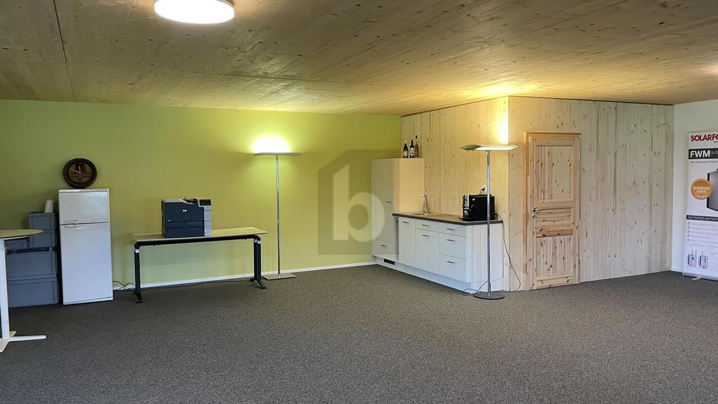 Office space for rent - Photo 2 of 6