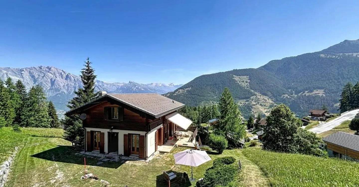 Chalet avec vue à couper le souffle - Photo 1 sur 13