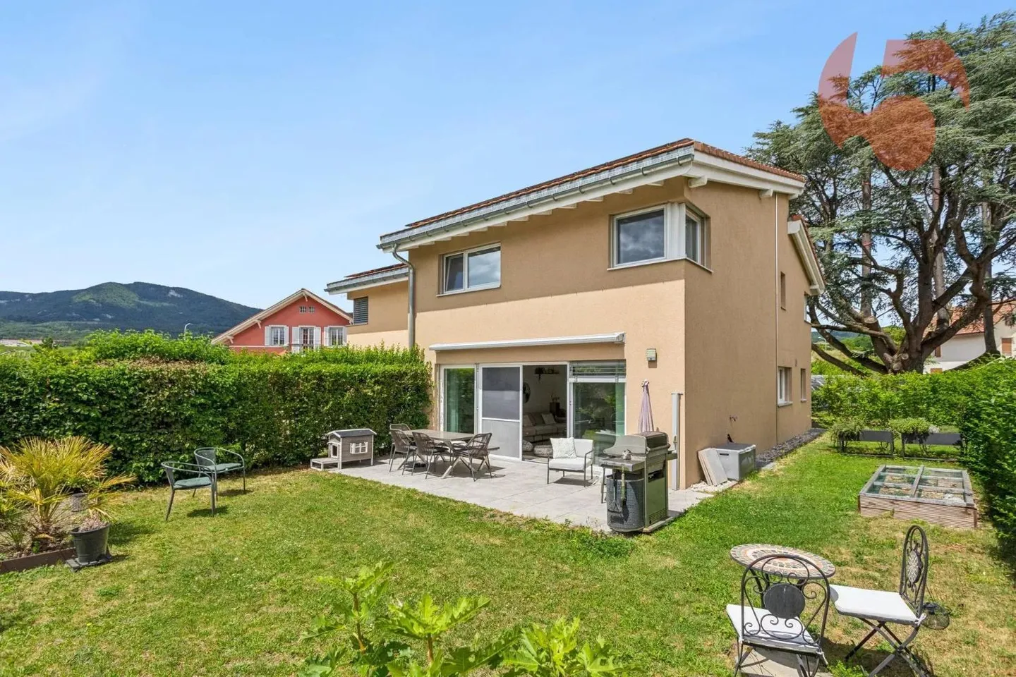 Charming Townhouse in Areuse - Photo 1 of 13