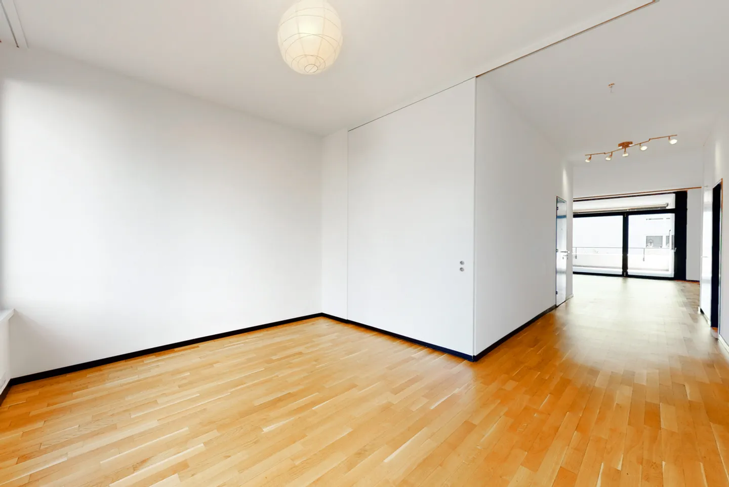 Exclusive Living in Zurich Höngg! - Photo 5 of 13