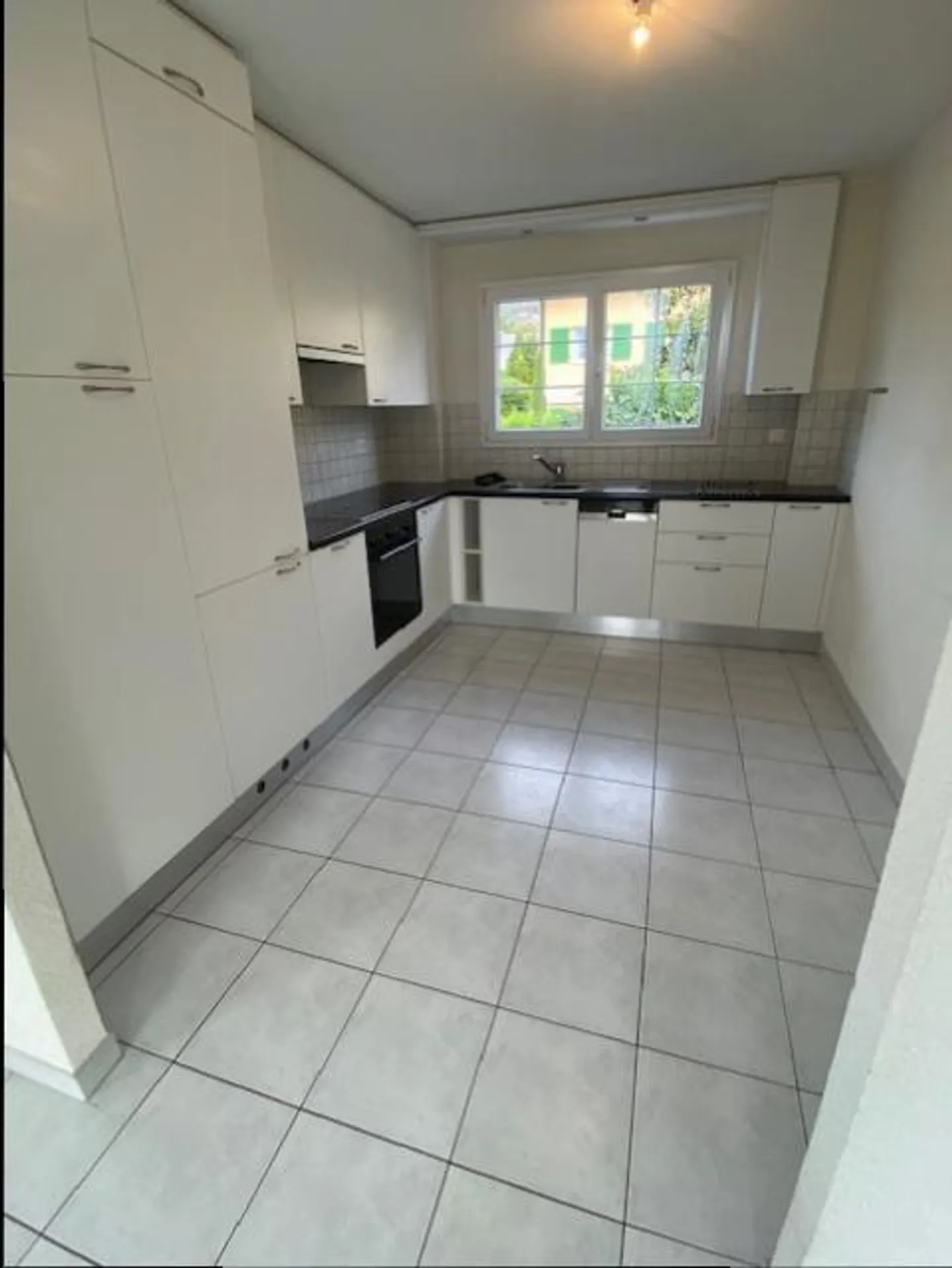 Beautiful 3.5-room apartment - Mont-sur-Rolle - Lake view - Photo 4 of 13