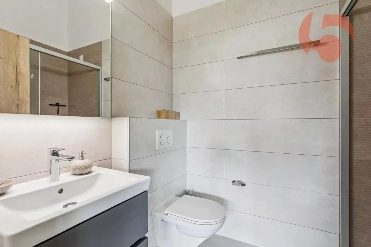 Charming Townhouse in Areuse - Photo 11 of 13