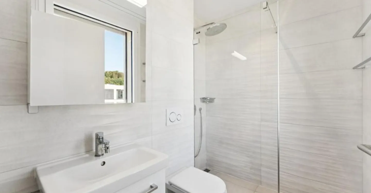 Beautiful 4.5 room apartment located - Photo 4 of 13