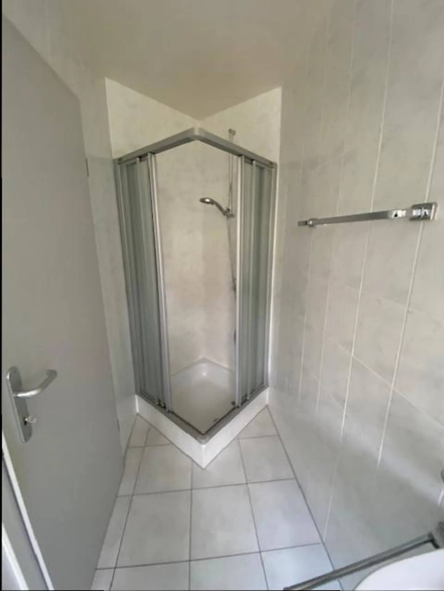 Beautiful 3.5-room apartment - Mont-sur-Rolle - Lake view - Photo 8 of 13