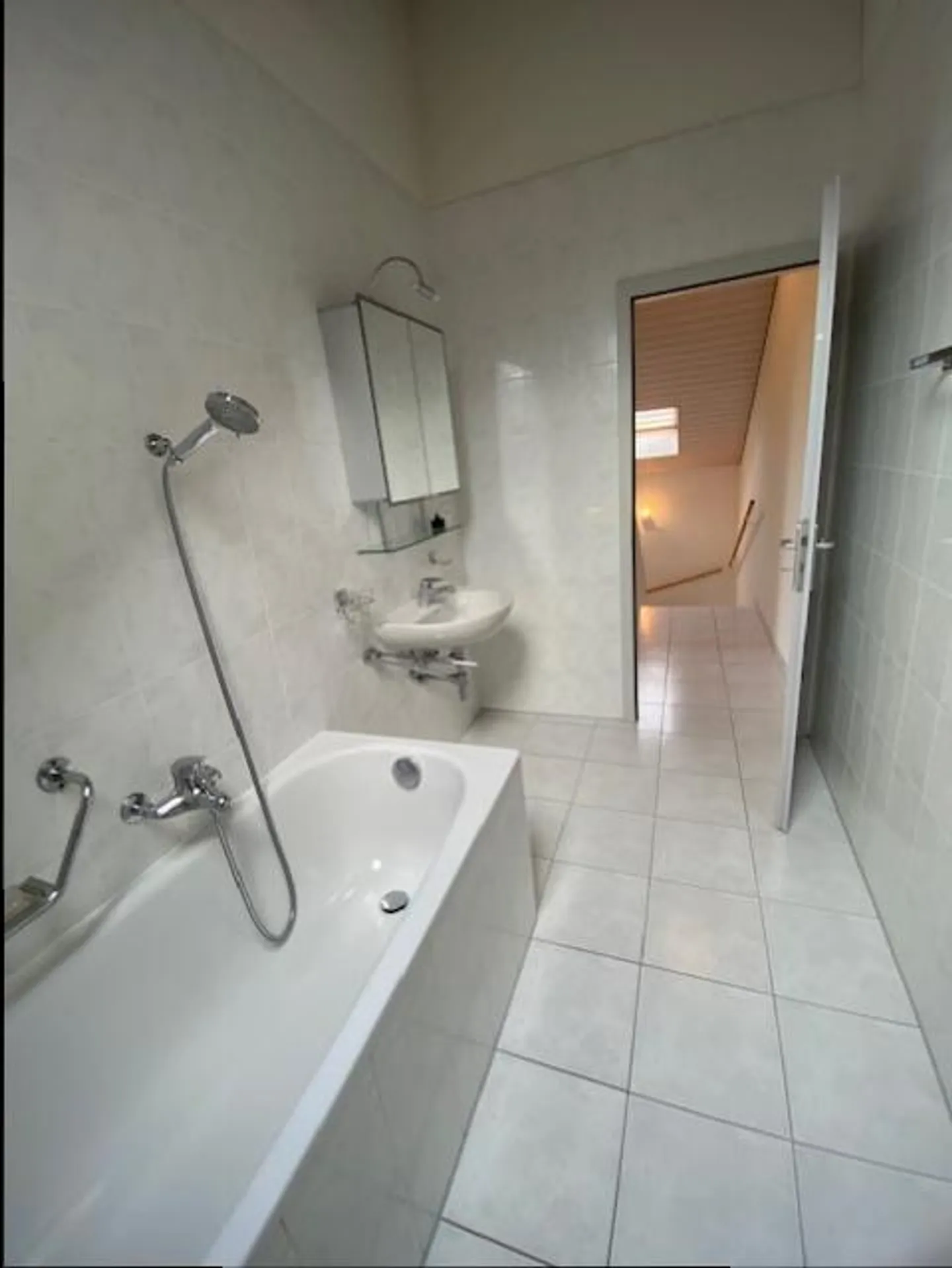 Beautiful 3.5-room apartment - Mont-sur-Rolle - Lake view - Photo 12 of 13