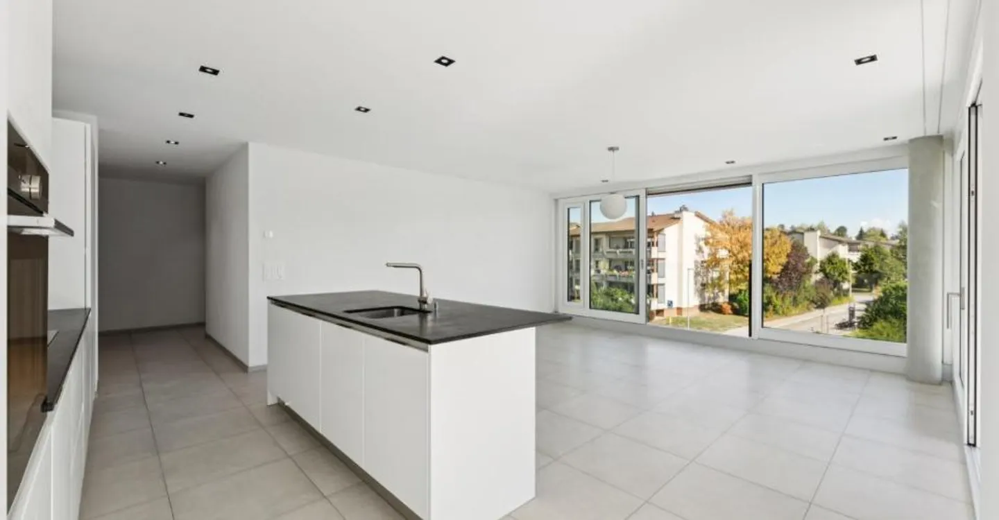 Beautiful 4.5 room apartment located - Photo 9 of 13
