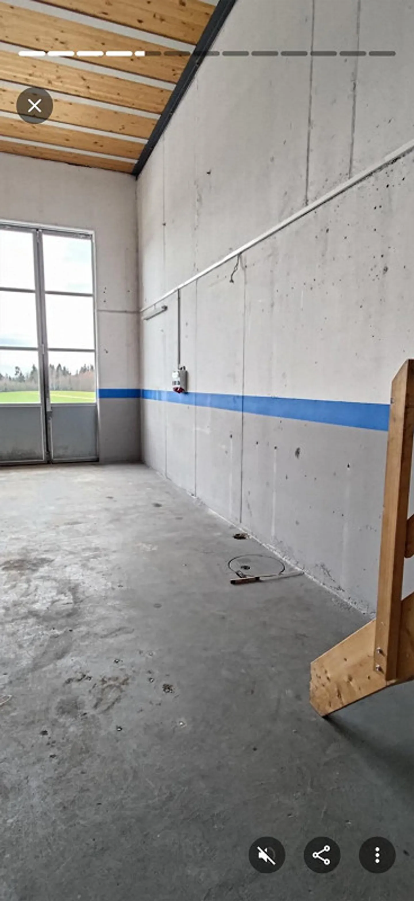 Garage Salle de loisirs Atelier dans une grange - Photo 3 sur 8