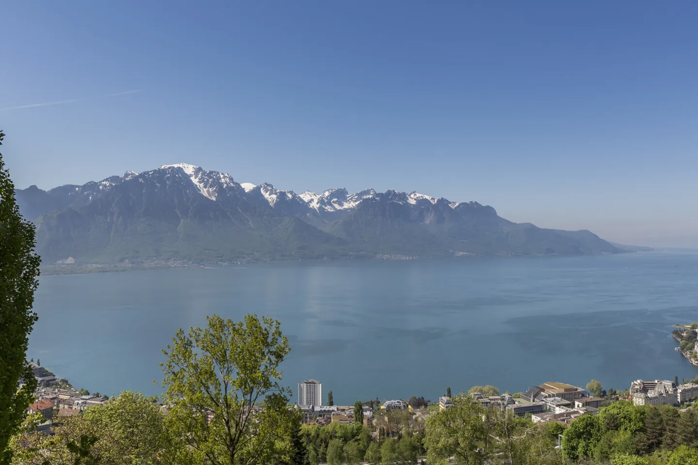 Belle villa avec piscine offrant un panorama exceptionnel - Photo 1 sur 14
