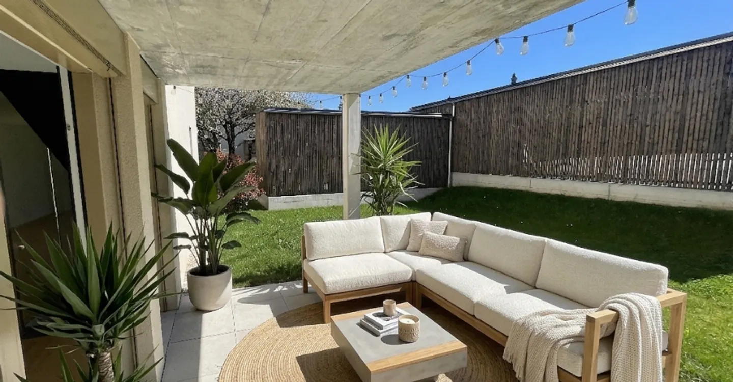 Un triplex avec jardin pensé comme une maison de plus de 200m2 - Foto 2 von 11