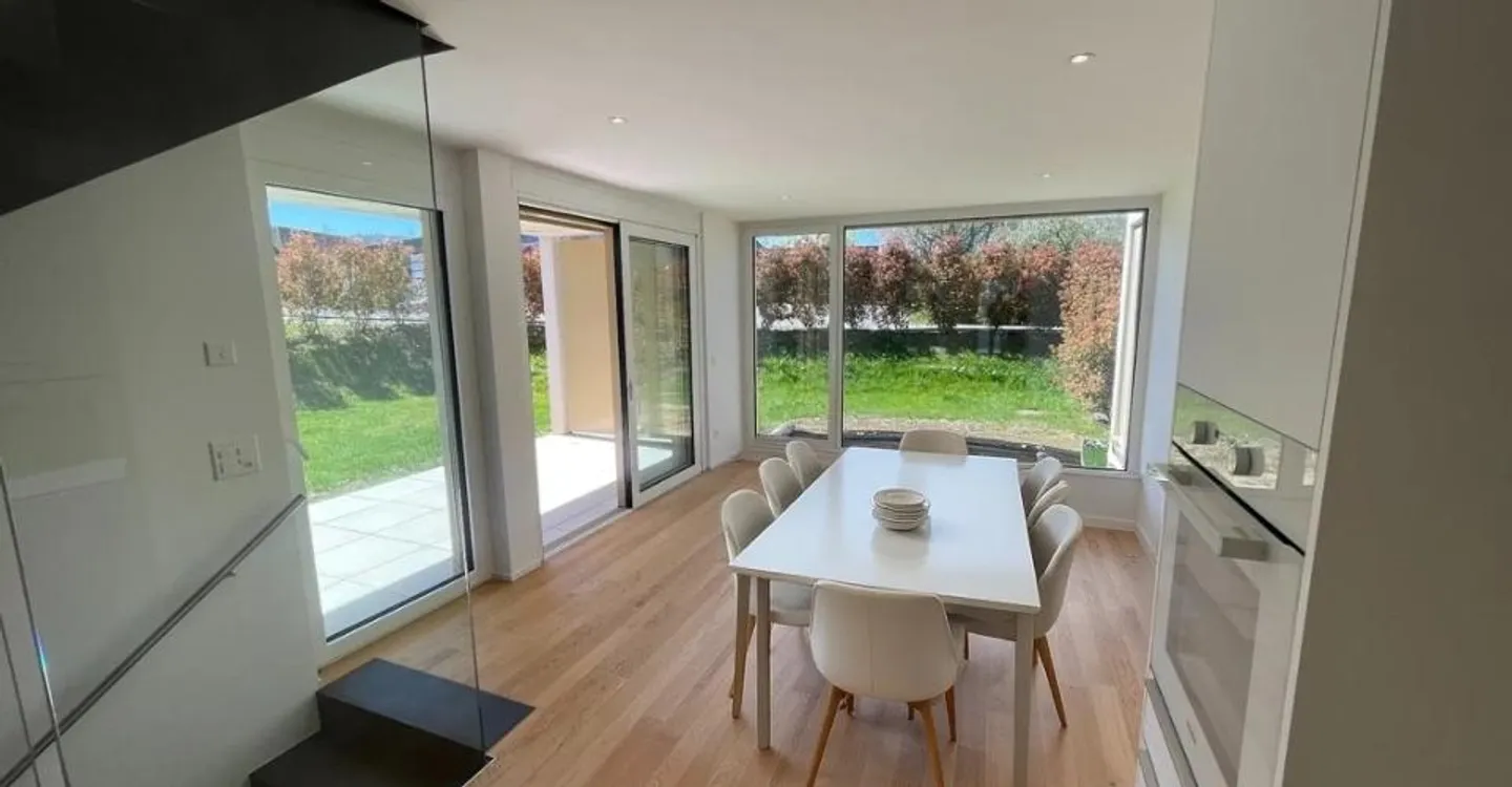 Un triplex avec jardin pensé comme une maison de plus de 200m2 - Foto 4 von 11