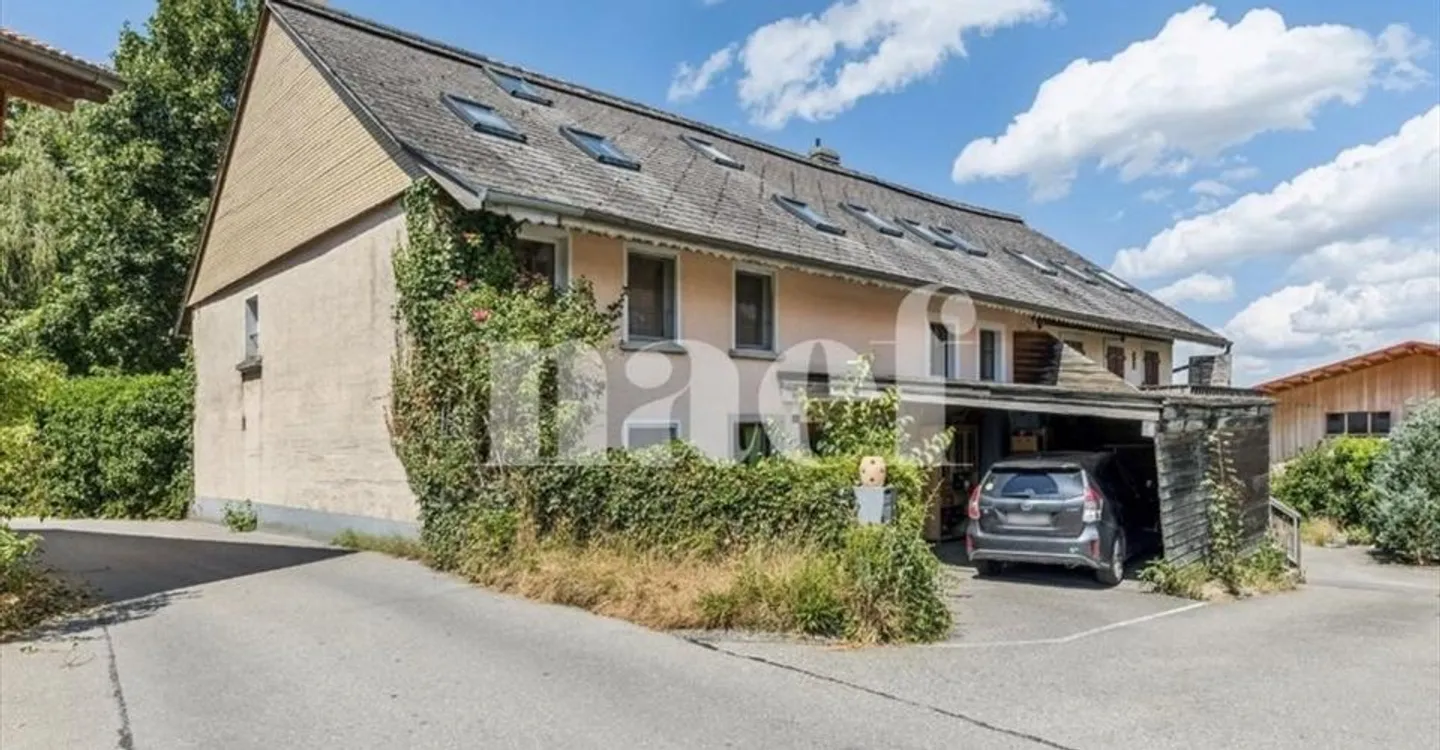 6.5-room semi-detached house with garden for sale in Sorens - Photo 1 of 12