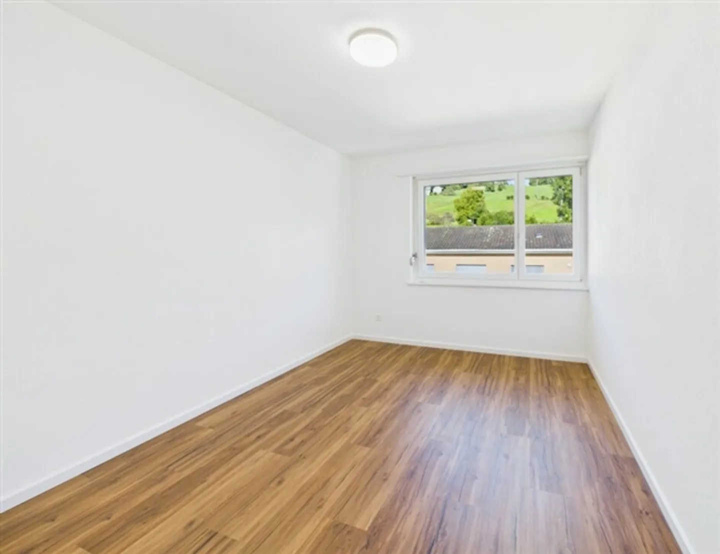 RENOVE RECEMMENT AVEC BELLE VUE - Photo 6 sur 7