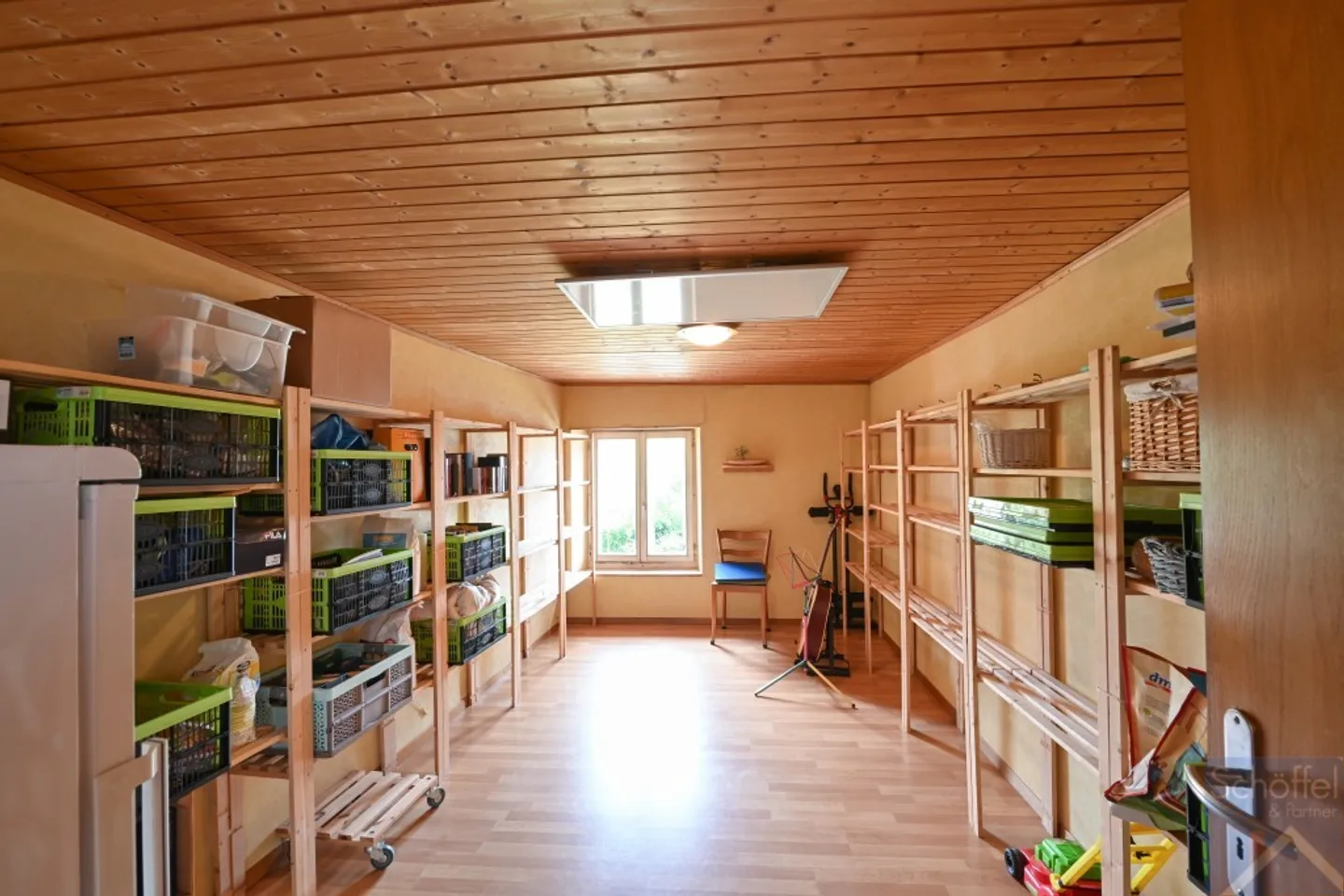 Casa angolare di 7 stanze - Foto 7 di 13