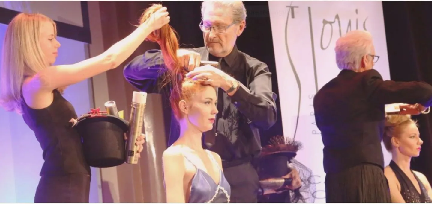 Salone di bellezza 6 stanze - Foto 2 di 3