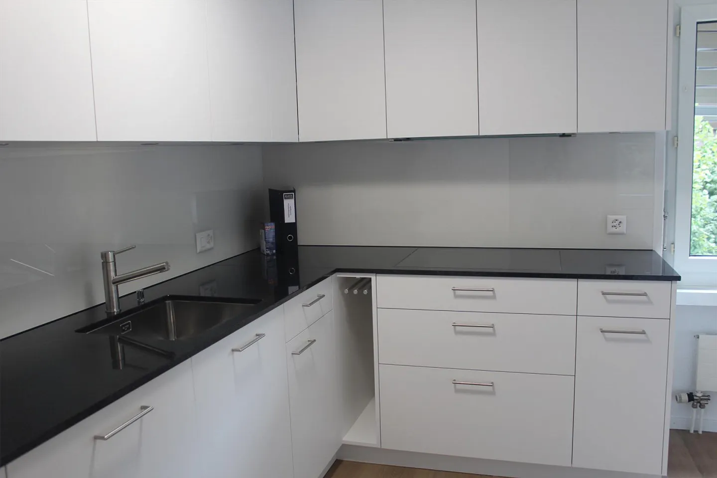 Renovated, spacious apartment in a quiet location - Photo 7 of 12