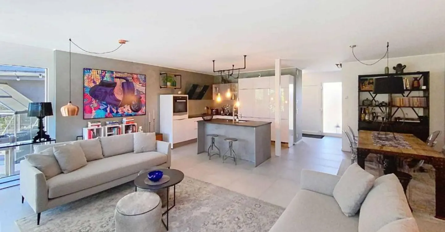 Beautiful recent villa in the heart of the charming village of Saint-Oyen - Photo 2 of 10