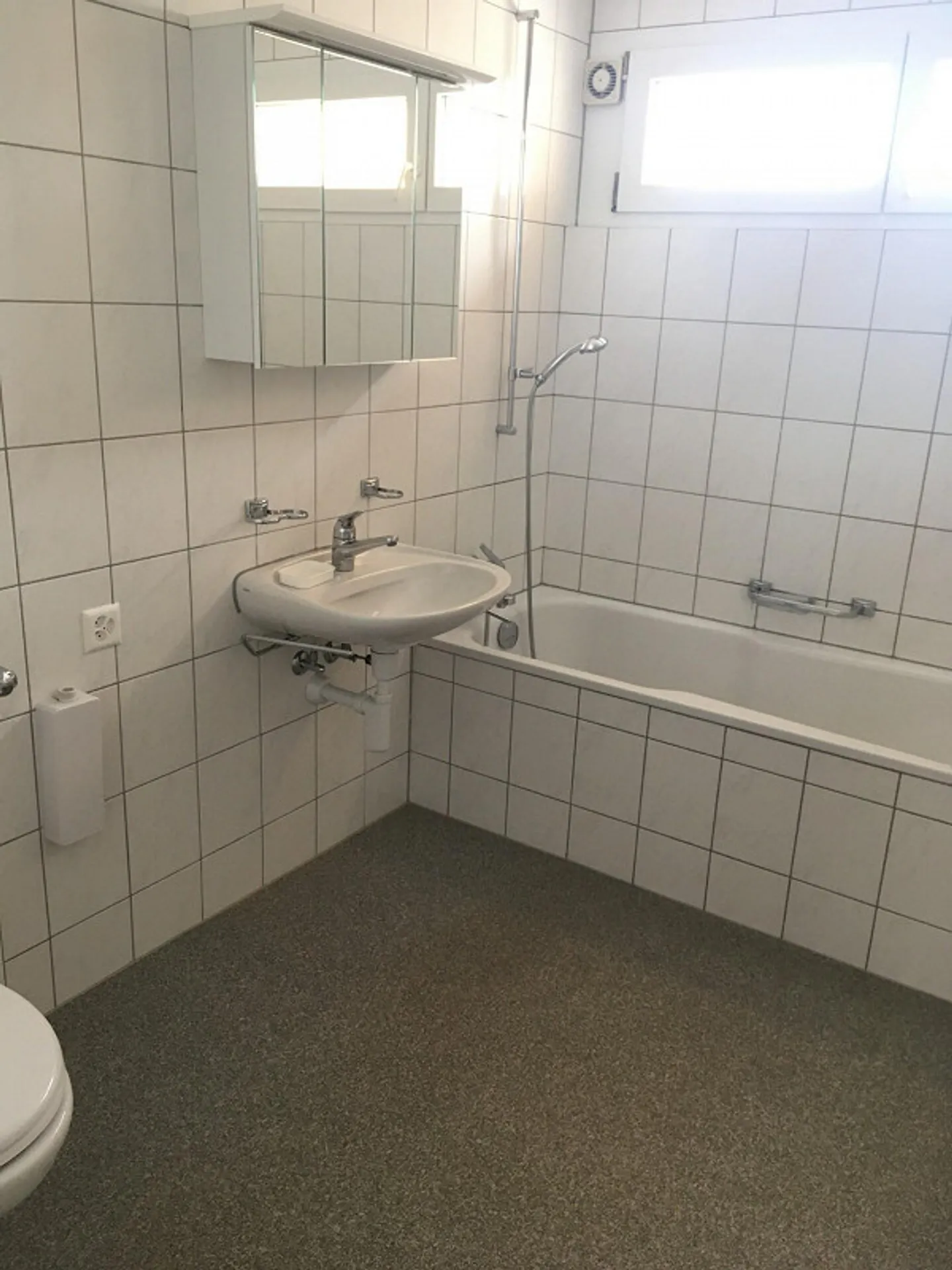 Family-friendly terraced single-family house with garden - Photo 8 of 16