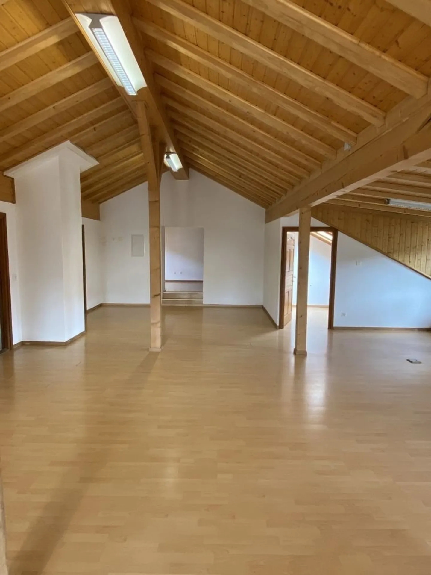 Wunderschöne 5,5-Zimmer-Wohnung zu vermieten! - Foto 2 von 22