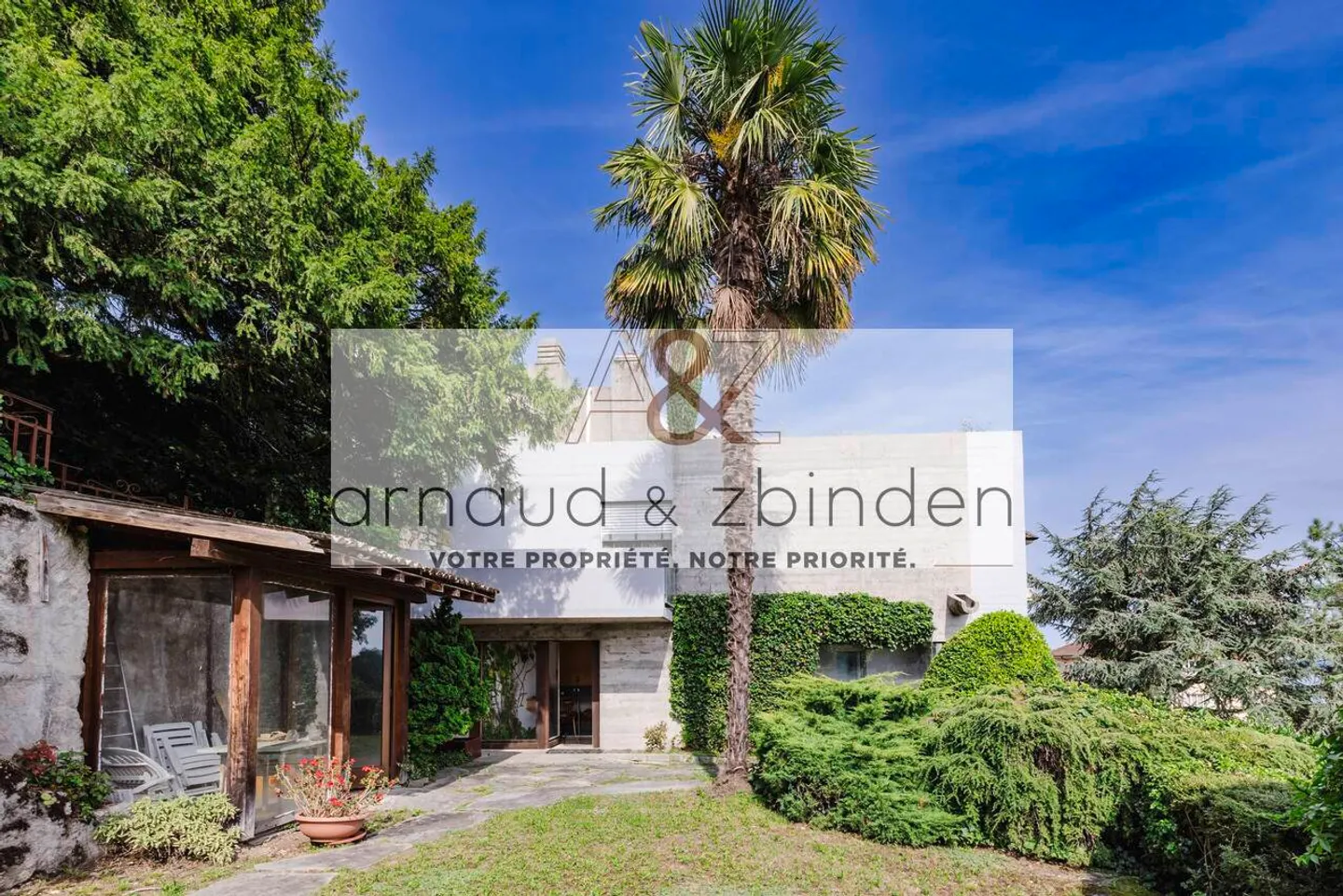 Villa contemporaine avec vue sur le lac - Photo 1 sur 7