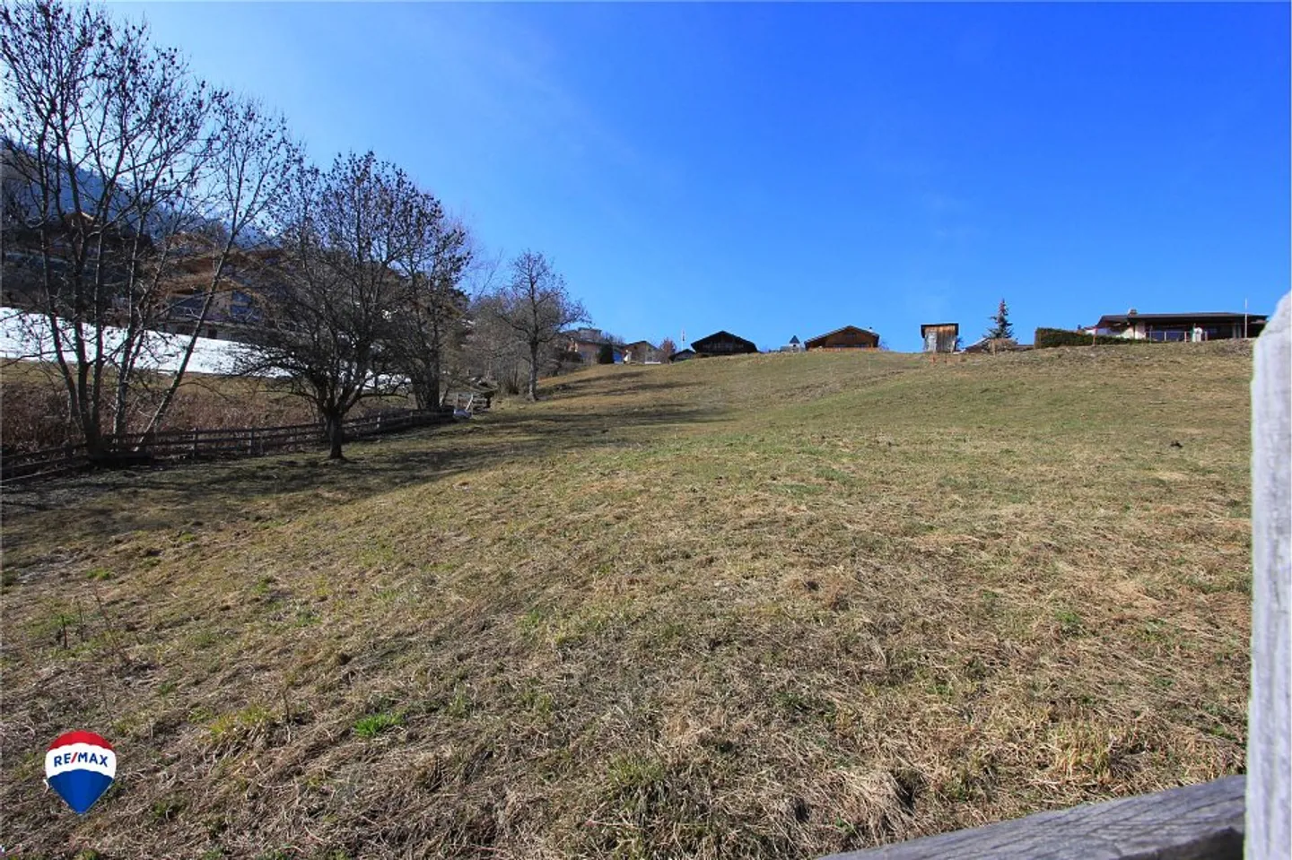 Land for construction in H 30 zone (H 40) - Photo 1 of 7