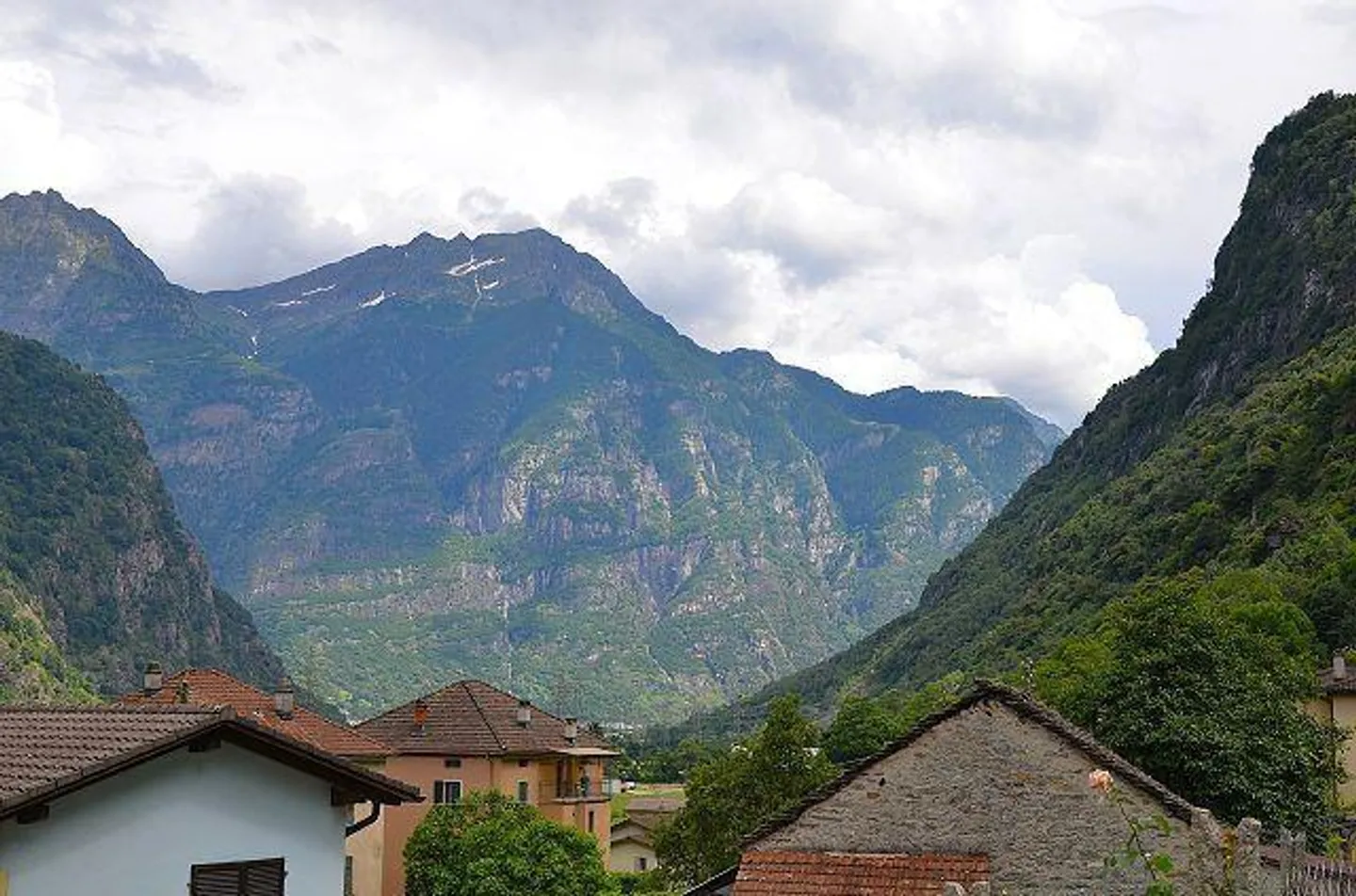 Maison dans le noyau de 5 pièces à rénover avec le rustique et le jardin... - Photo 29 sur 43