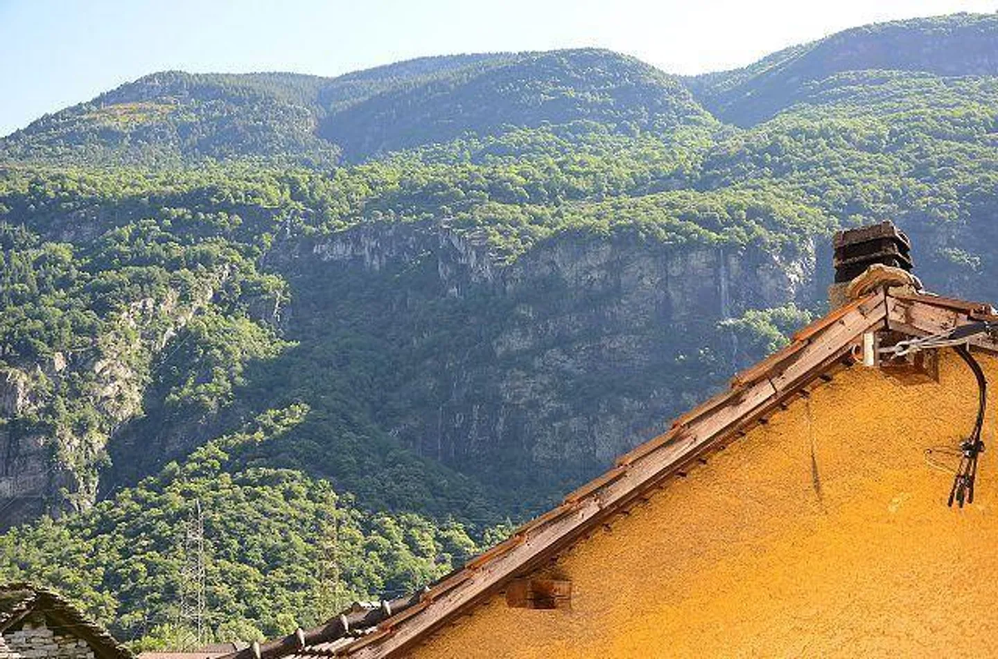 Maison dans le noyau de 5 pièces à rénover avec le rustique et le jardin... - Photo 32 sur 43