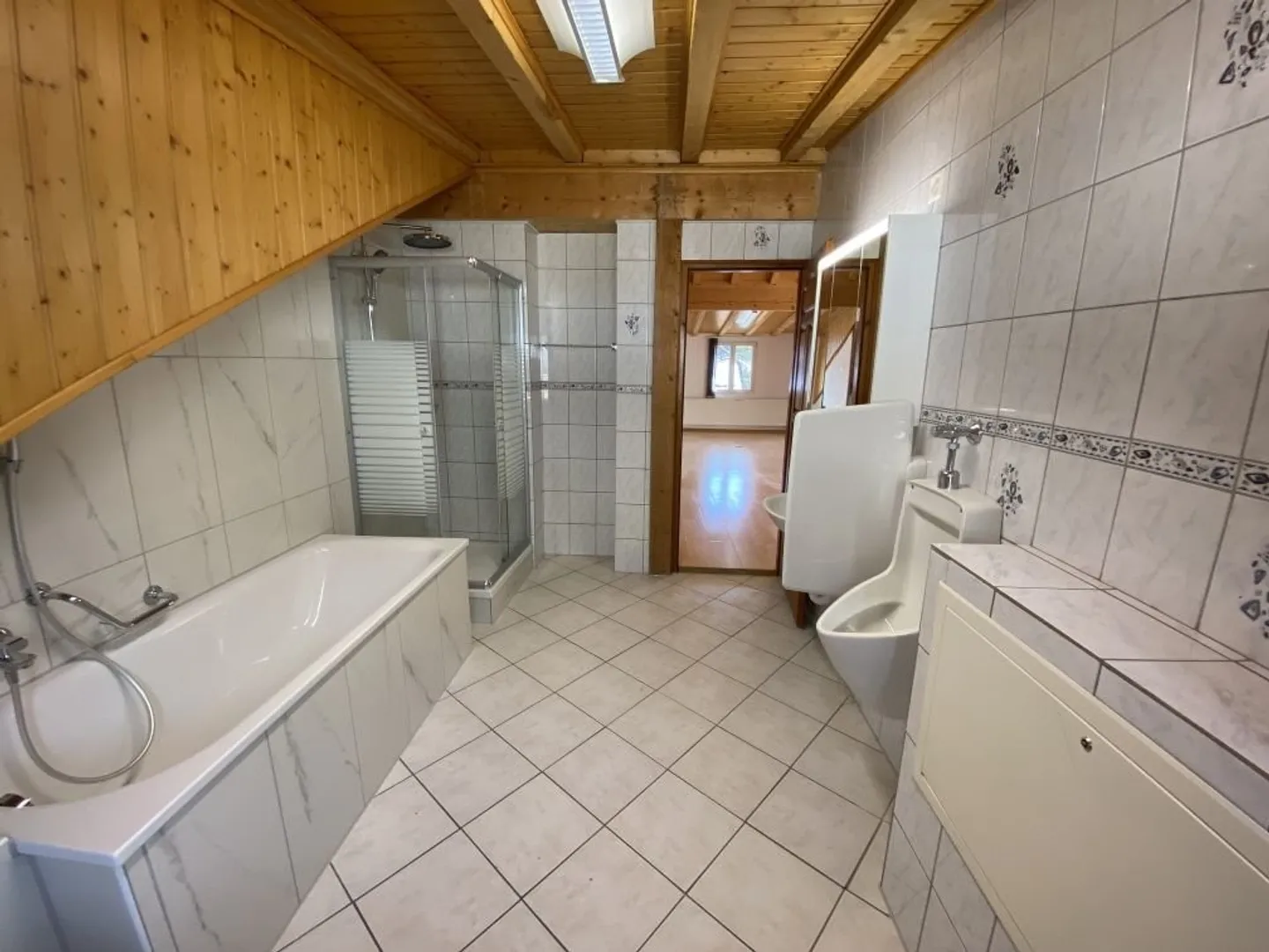 Wunderschöne 5,5-Zimmer-Wohnung zu vermieten! - Foto 17 von 22