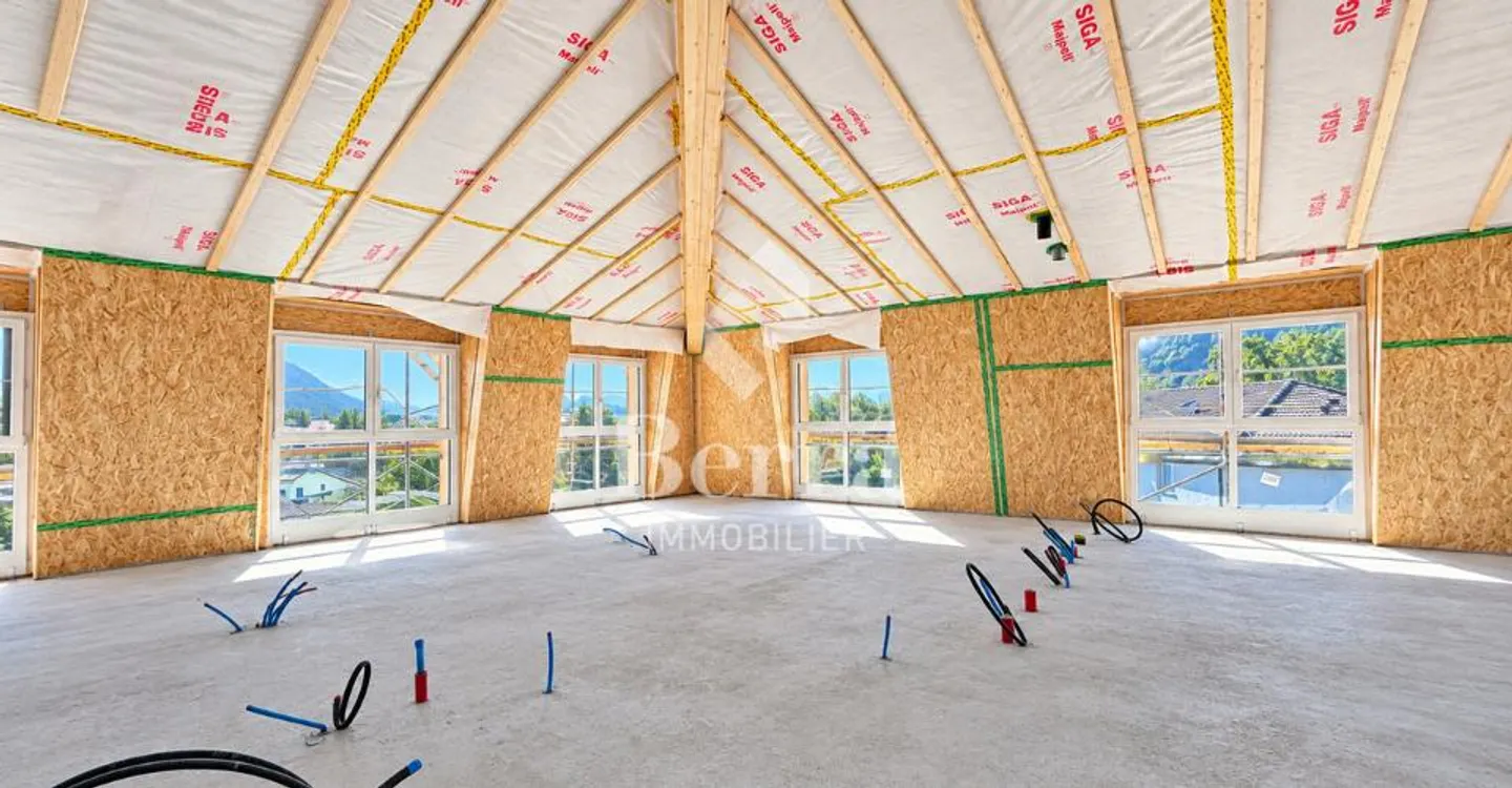 Attic 5.5 rooms - Photo 1 of 11