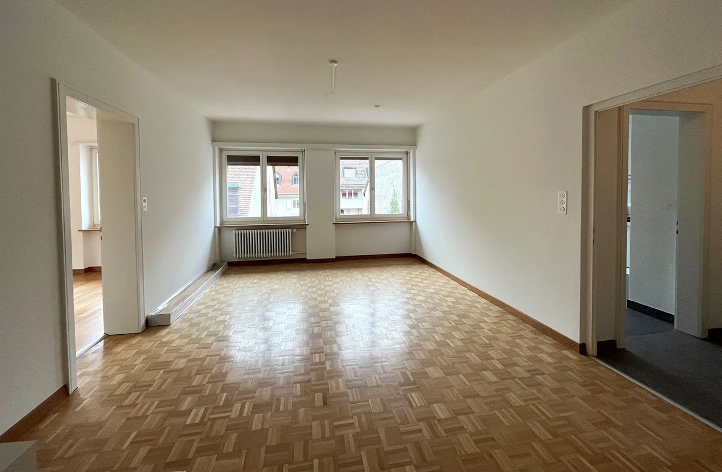 Completely renovated 3.5-room apartment in the heart of Laufen - Photo 5 of 6