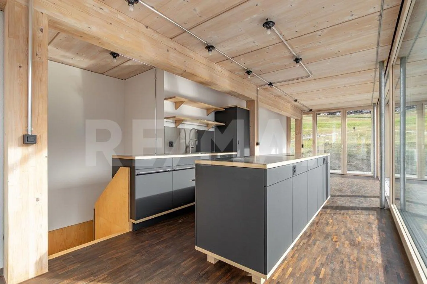 Appartement duplex 4,5 pièces à Termen - Photo 3 sur 13