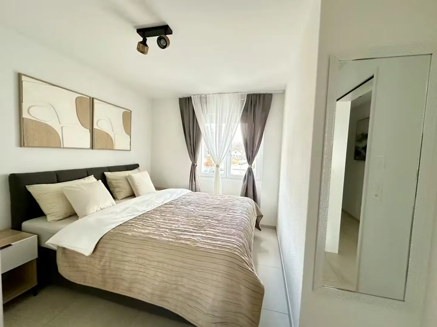 Charmantes Chalet in Kloten - Foto 9 von 10