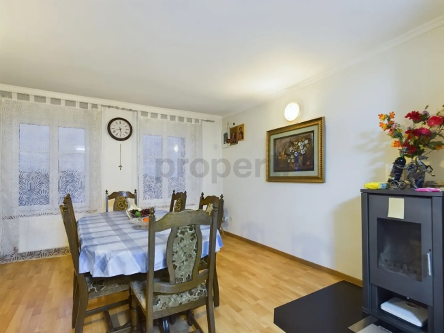 Spacious Charming House - Centre Romont - Photo 4 of 13