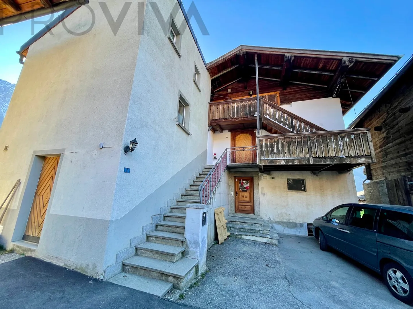 Charmante Wohnung mit Aussicht - Foto 2 von 7