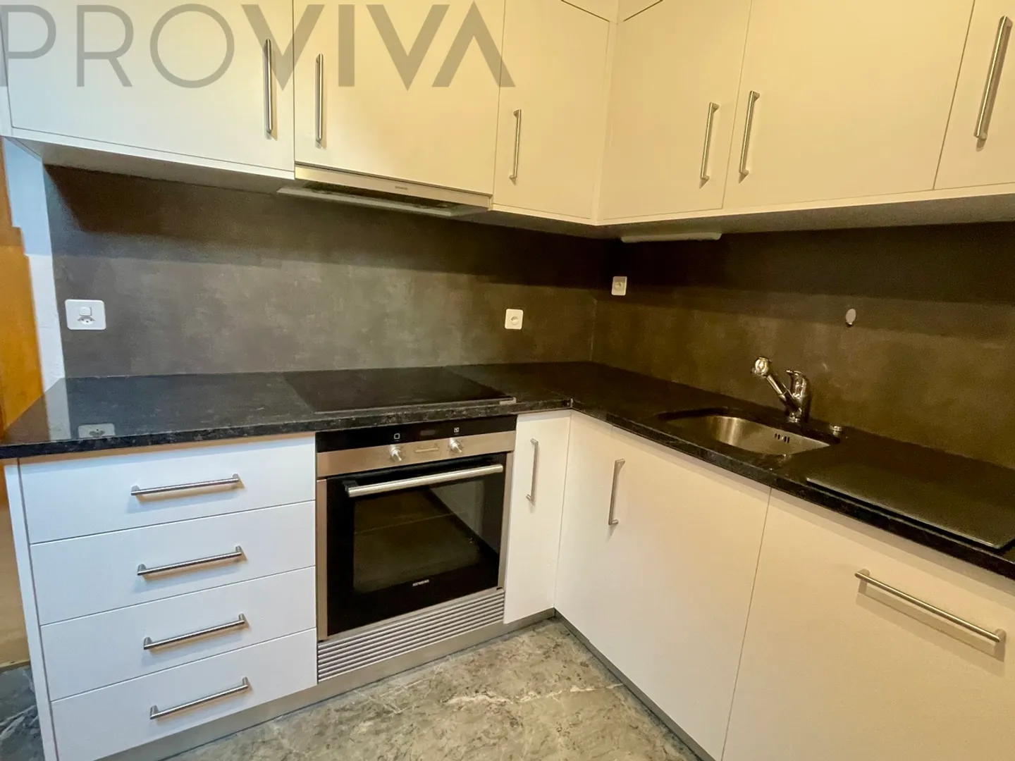 Charmante Wohnung mit Aussicht - Foto 3 von 7