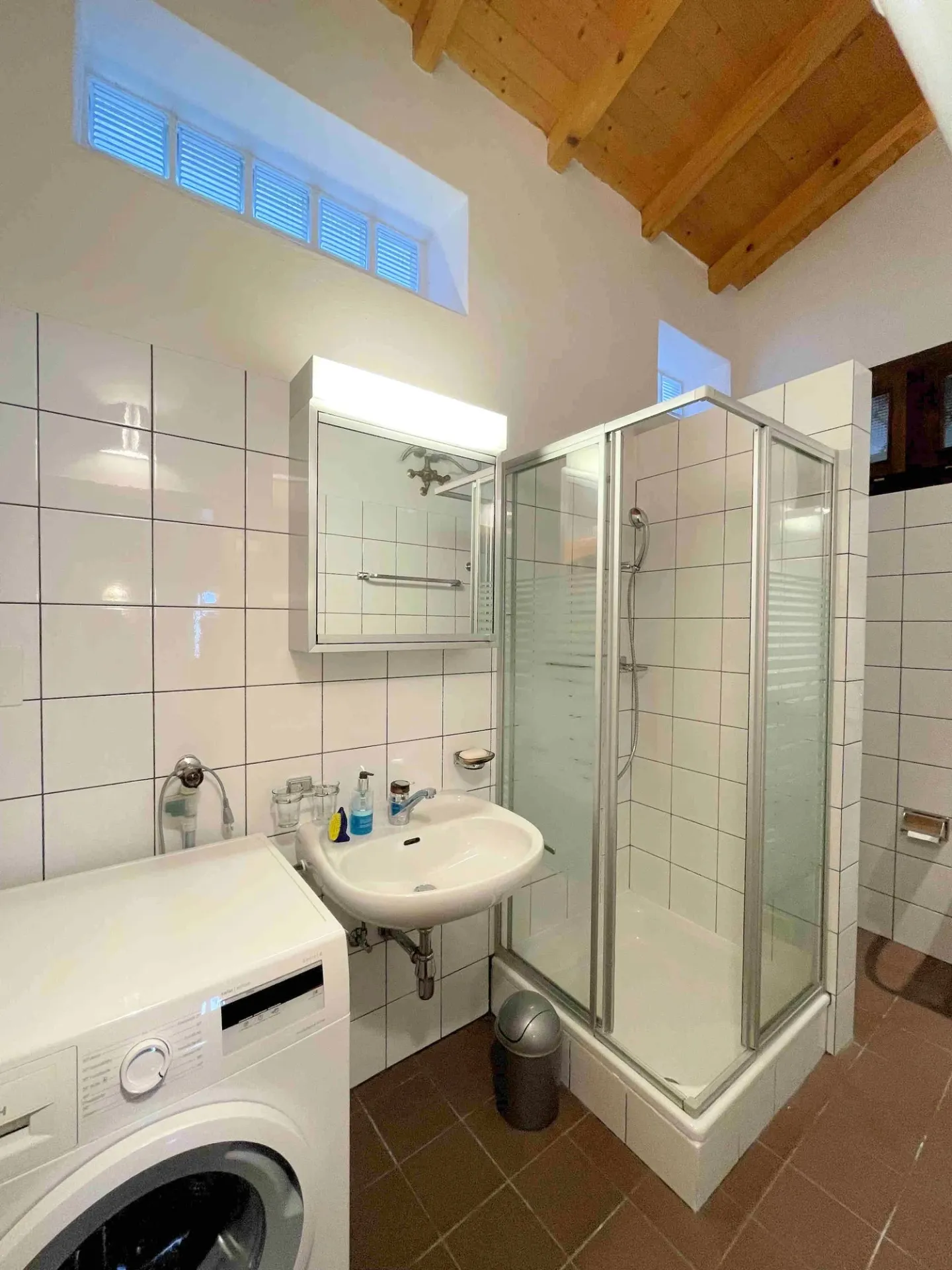 Rustikal sehr gut renoviert mit wunderschöner Panoramavista - Photo 11 sur 13