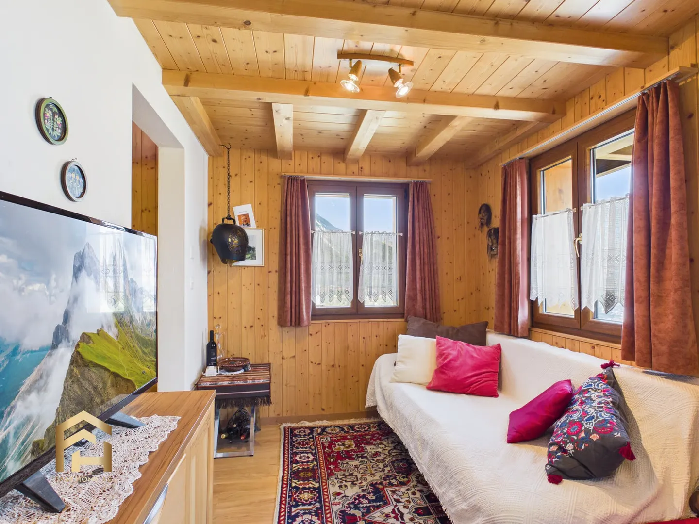 Chalet charmant du Valais avec une vue imprenable sur la vallée du Rhône - Photo 2 sur 13