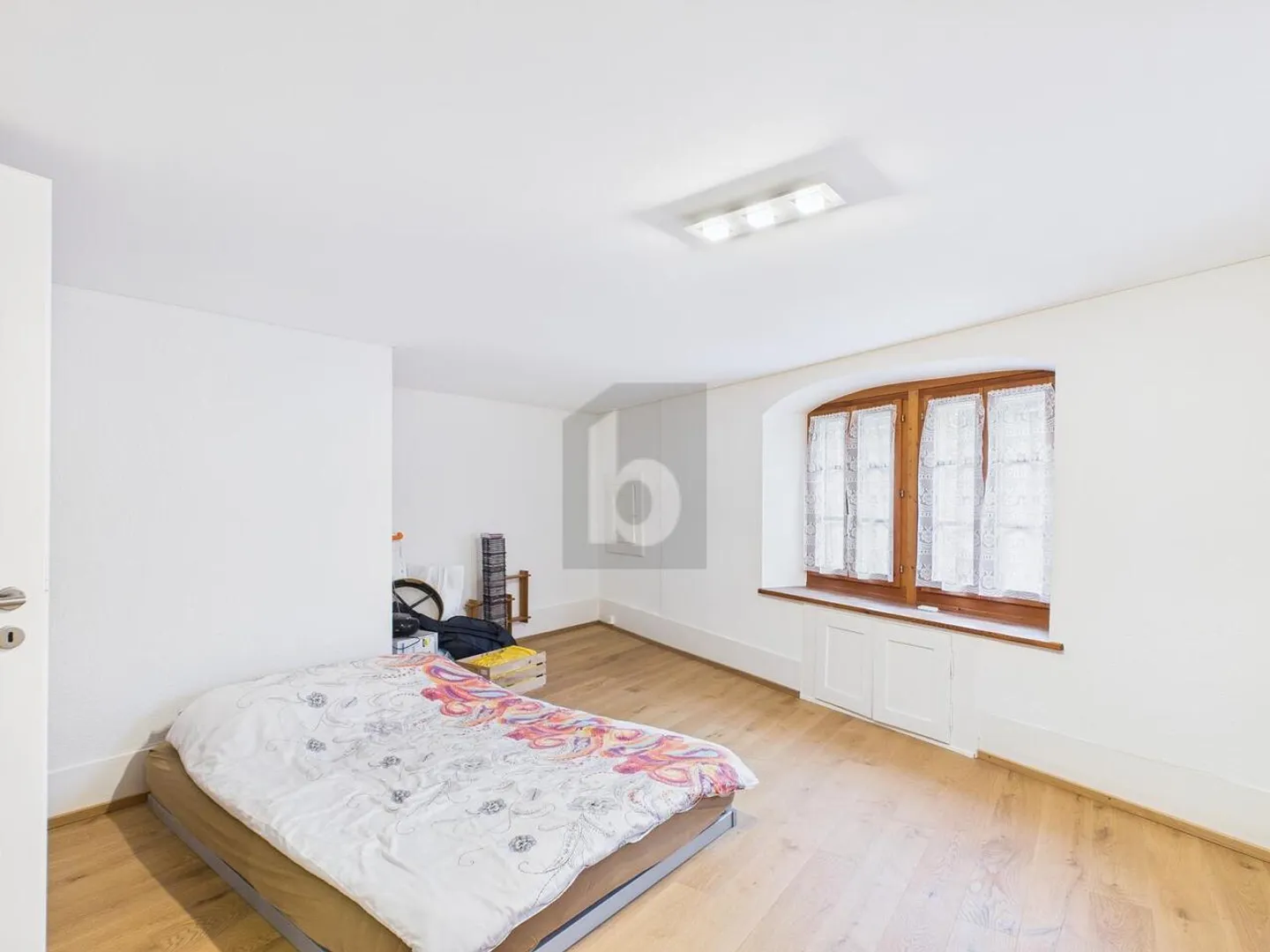 Charming Triplex with Garden - Photo 5 of 6