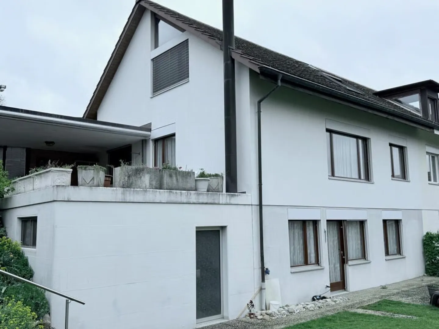 Gemütliches Doppel-Einfamilienhaus in der Zone W3 - Photo 4 sur 20